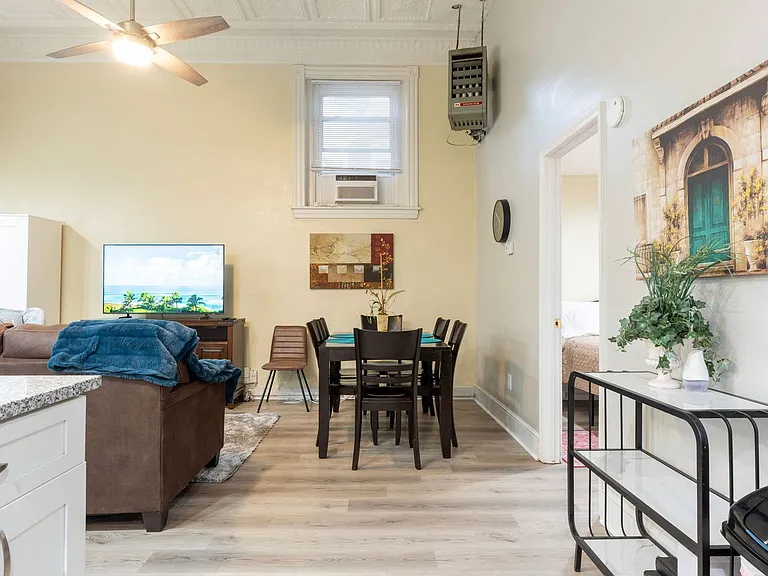 1601 W Cary St #1 — Photo 4