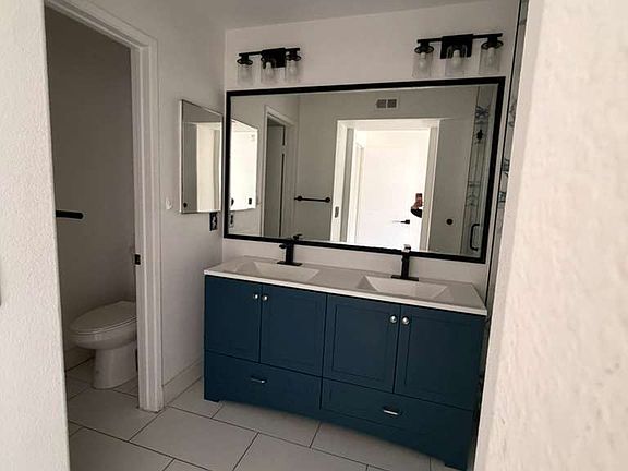 4th image of 4468 Avenida Aquila