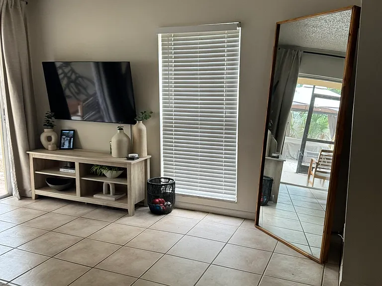 2501 W Kansas Ave #B — Photo 4