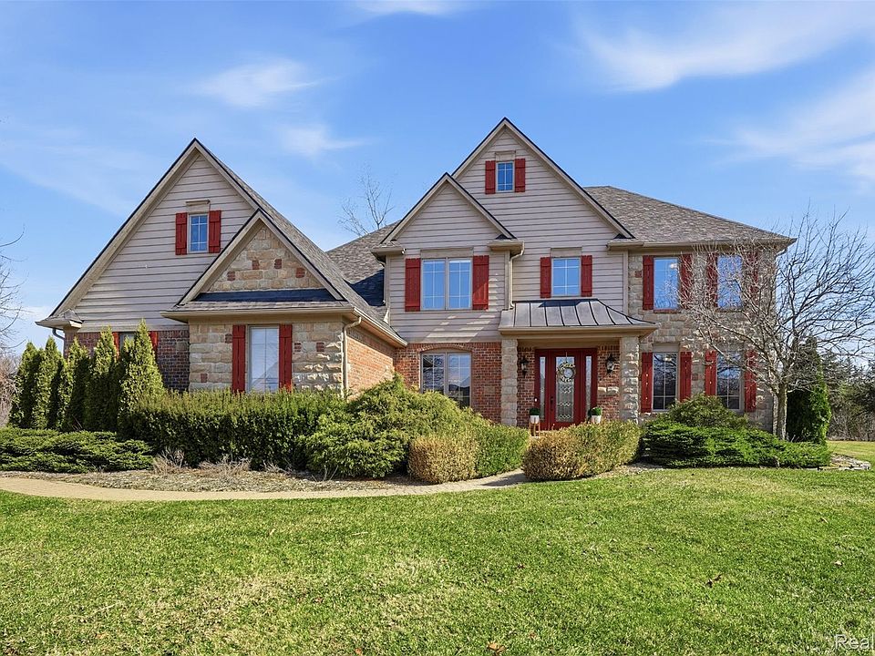 1st image of 8851 Stoney Creek Dr