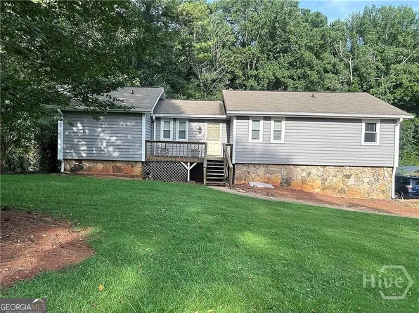 127 Meadow Ridge Dr, Stockbridge, GA 30281