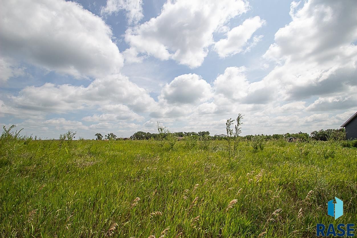 Sunset Bluff Dr, Canistota, SD 57012 MLS 22304594 Zillow