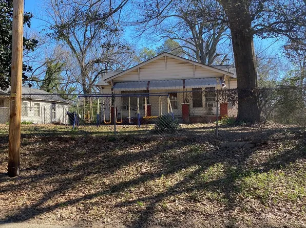 301 Lovers Ln, Vicksburg, MS 39183