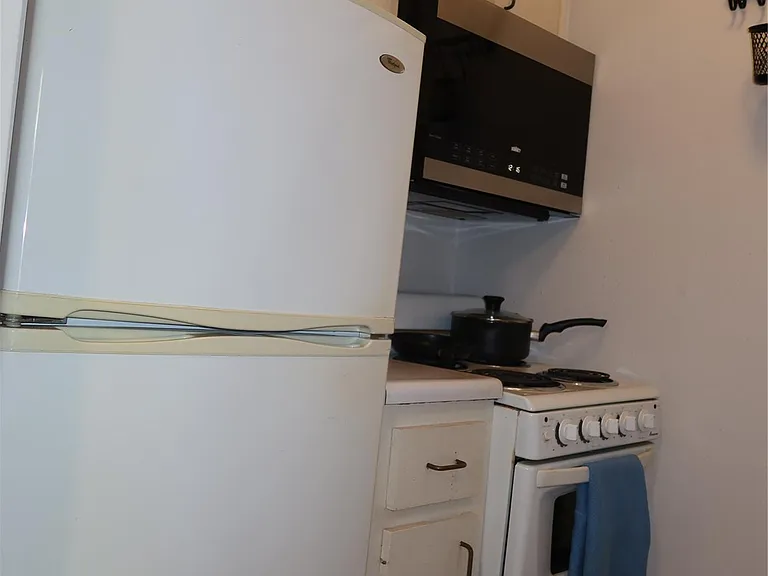 3400 Speedway St #104 — Photo 11