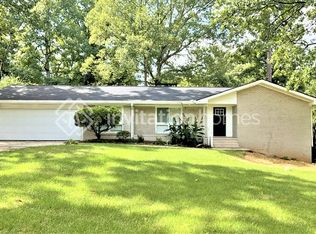 4020 Somerled Trl, Atlanta, GA 30349