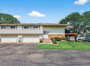 4173 Sylvia Ln S, Shoreview, MN 55126