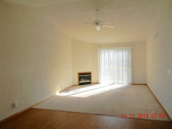 5th image of 1123 Trowbridge Ln