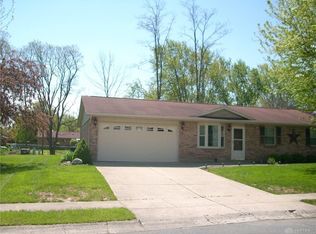 405 Woodale Dr, Eaton, OH 45320