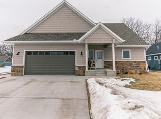 715 Jenks Ave SW, Cokato, MN 55321