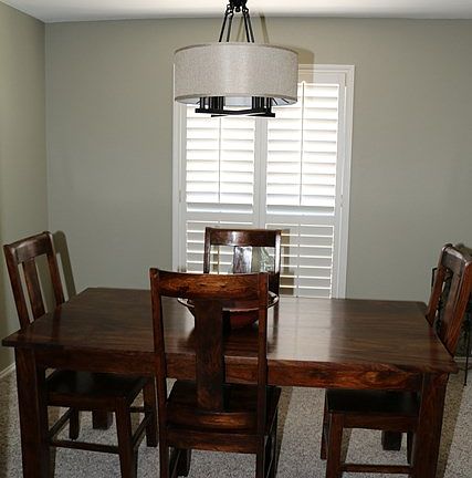 2nd image of 2 Versailles Cir