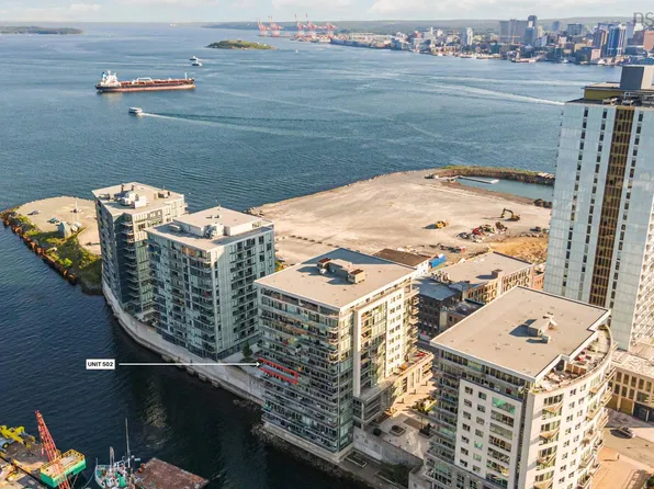 31 Kings Wharf Pl #502, Halifax, NS B2Y 0C1