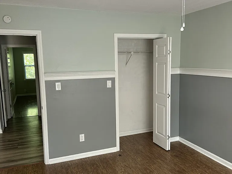 216 McFadden St — Photo 15