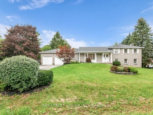 25 Marjorie Dr, Whitchurch Stouffville, ON L4A 2C8
