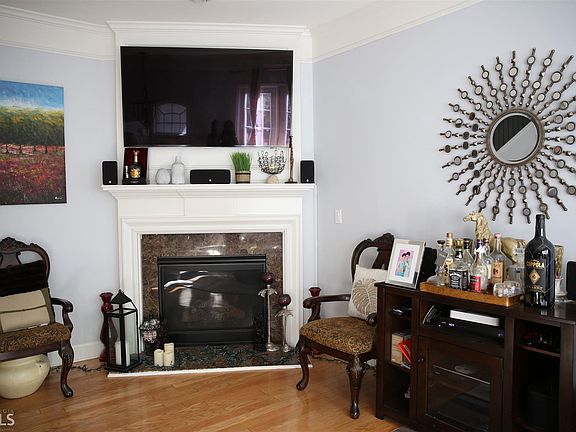 4th image of 2275 Millhaven St SE