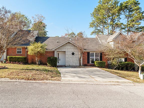 2nd image of 119 Harvestwood Drive