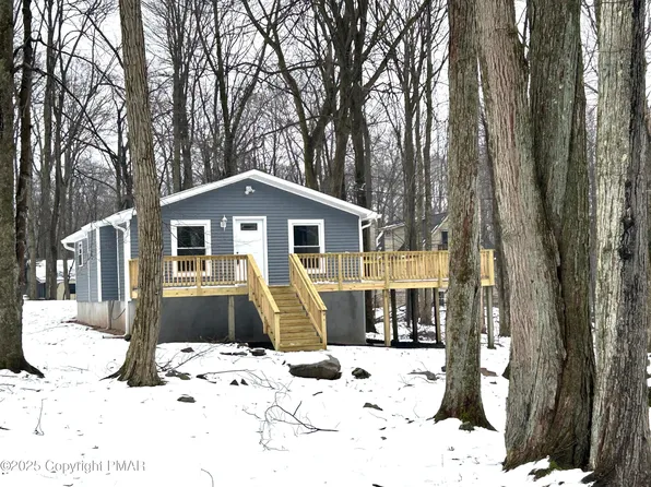 124 Tommys Ln, Pocono Lake, PA 18347