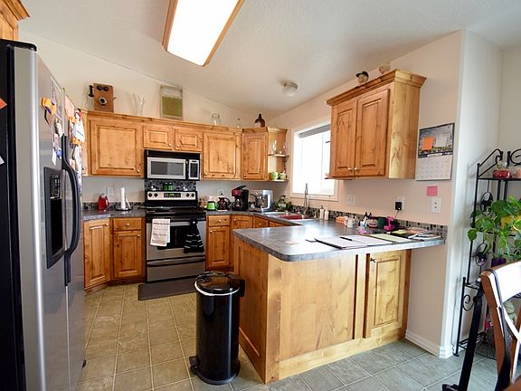 4th image of 4217 E Lewiston Pl