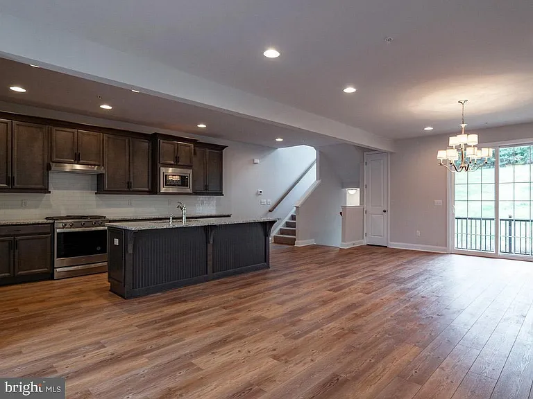 1367 Station House Ln — Photo 8