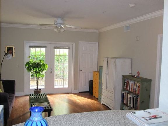 3rd image of 206 E South St Unit 1035