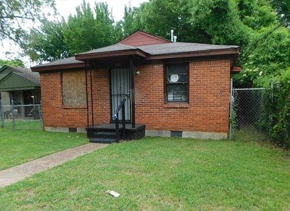 3rd image of 2282 Eldridge Ave