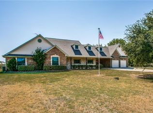 4789 Red Oak Cir, Aubrey, TX 76227