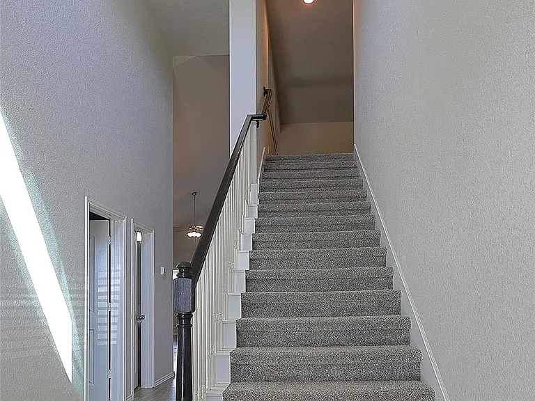 5542 Redwood Summit Ln — Photo 15