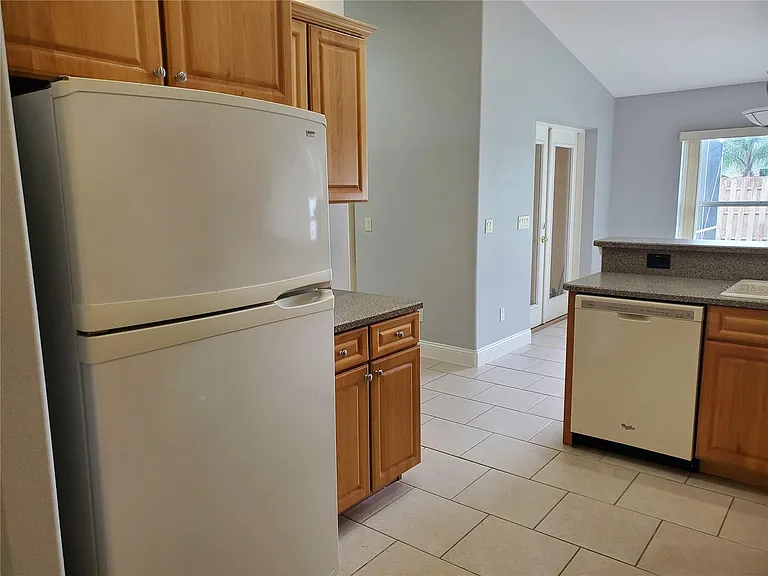 47 Fenimore Ln — Photo 9