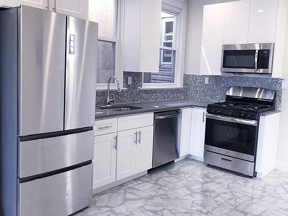 3rd image of 55 Wallis Ave APT 4