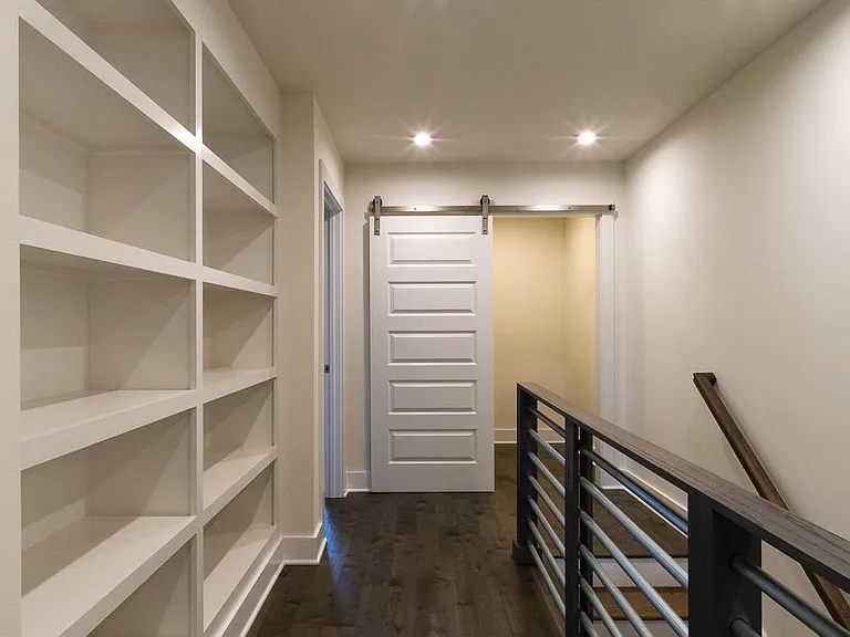 701 James Ave — Photo 13