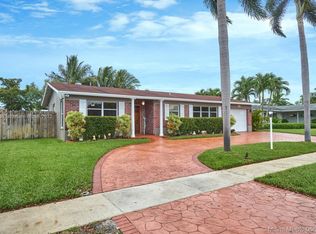 11110 NW 19th St, Pembroke Pines, FL 33026