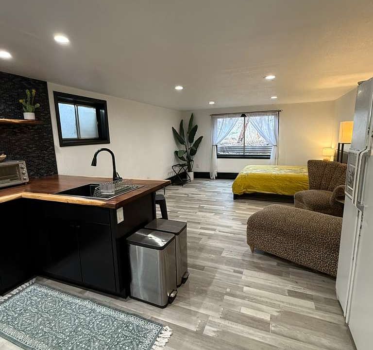 Kitchen recently remodeled.