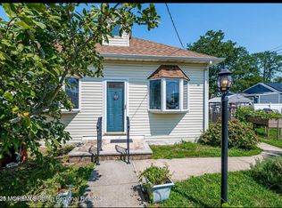 31 Essex St, Middletown, NJ 07748