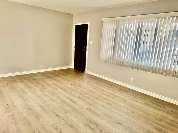 4th image of 12121 La Maida St APT 16