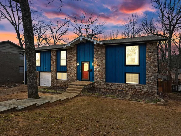 2010 Old Forge Dr, Little Rock, AR 72227