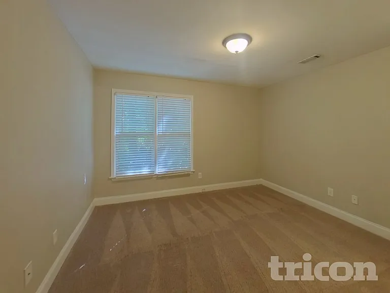 100 Wyngate Dr — Photo 15