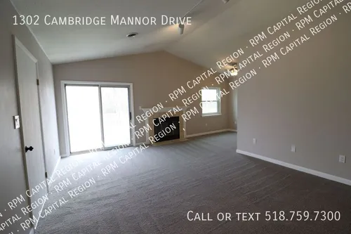 1302 Cambridge Manor Dr Photo 1
