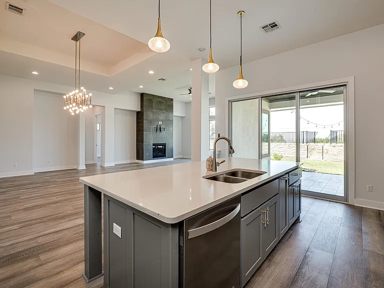 523 Baldovino Skyway — Photo 18