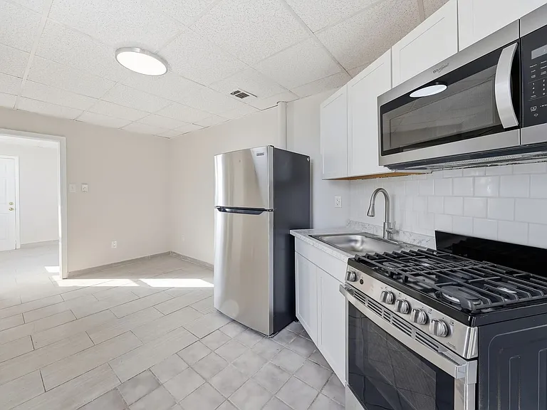 805 W New York Ave — Photo 7