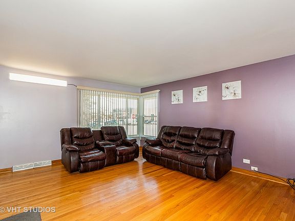 4th image of 4917 Carol St #A