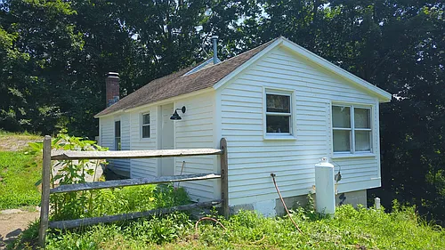 19 Prospect St Photo 1