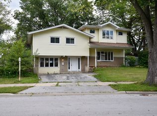 14935 Park Ave, Oak Forest, IL 60452