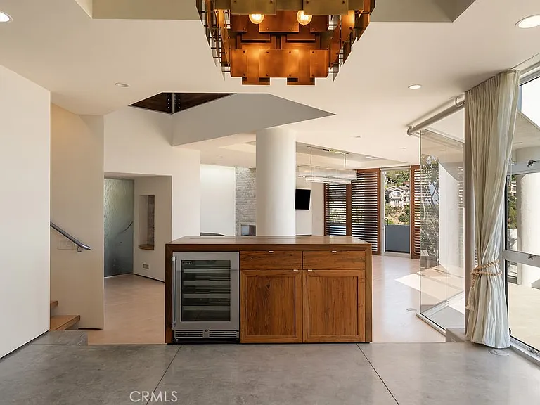 920 Skyline Dr — Photo 15