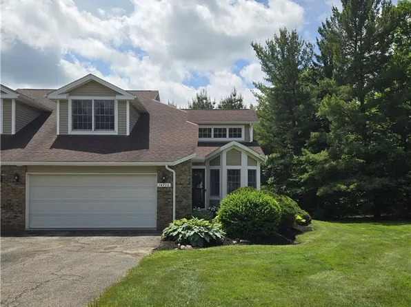 14736 Shannon Ct, Burton, OH 44021