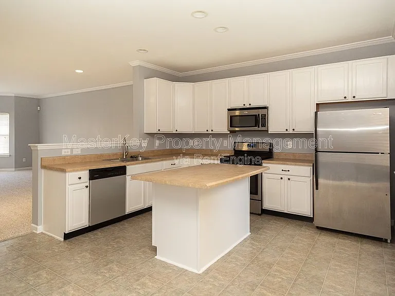 118 Darley Dale Loop — Photo 3