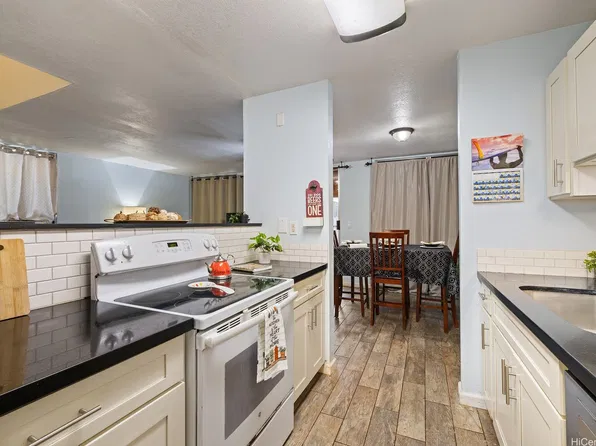 94-325 Anania Dr APT 8, Mililani, HI 96789