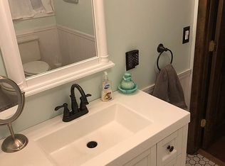 4447 Browns Creek Rd, Saint Albans, WV 25177