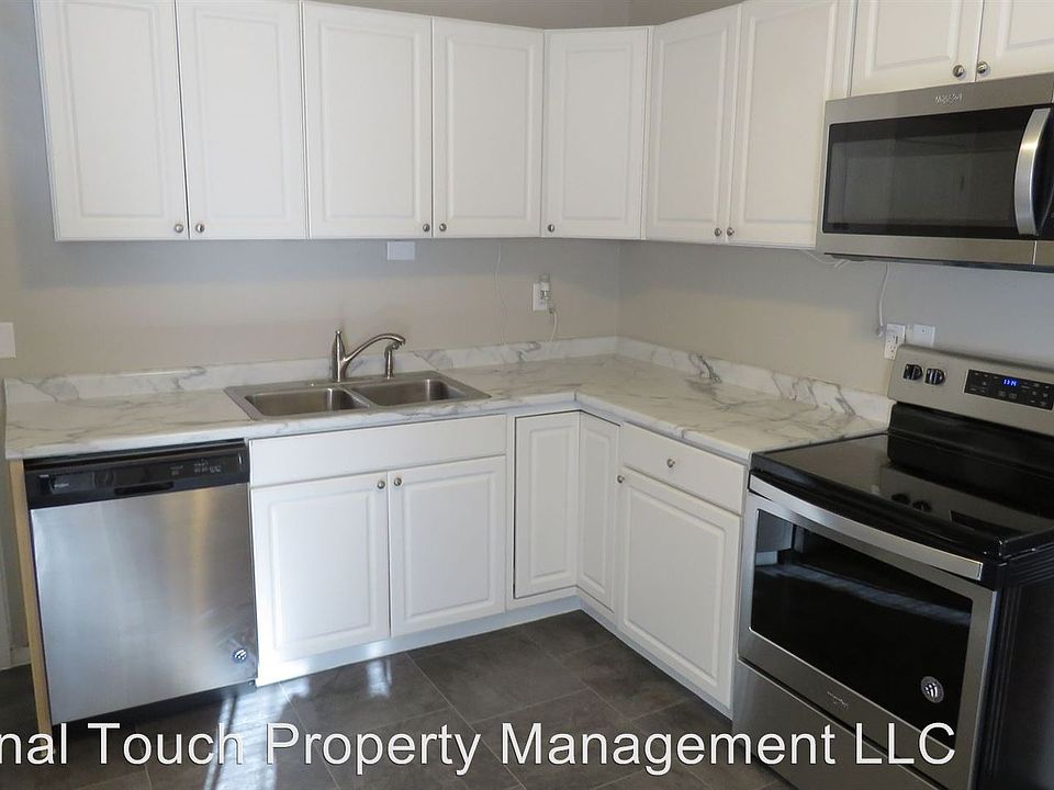1st image of 313 7th St S #313