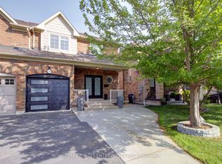 3260 Respond Rd, Mississauga, ON L5M7X4