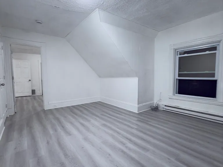 33 Greenbrier St #3 — Photo 14
