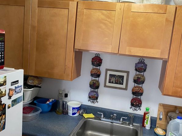100 Morris St APT 3